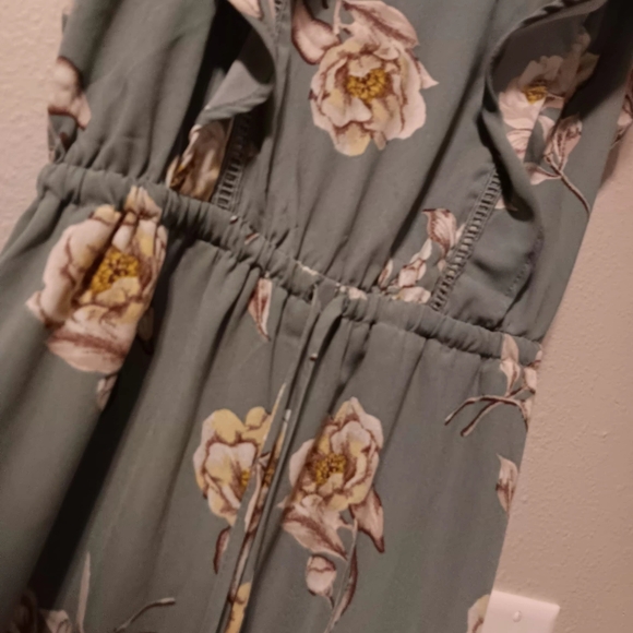 Xhilaration Sage Floral Print Jumpsuit - Picture 8 of 16